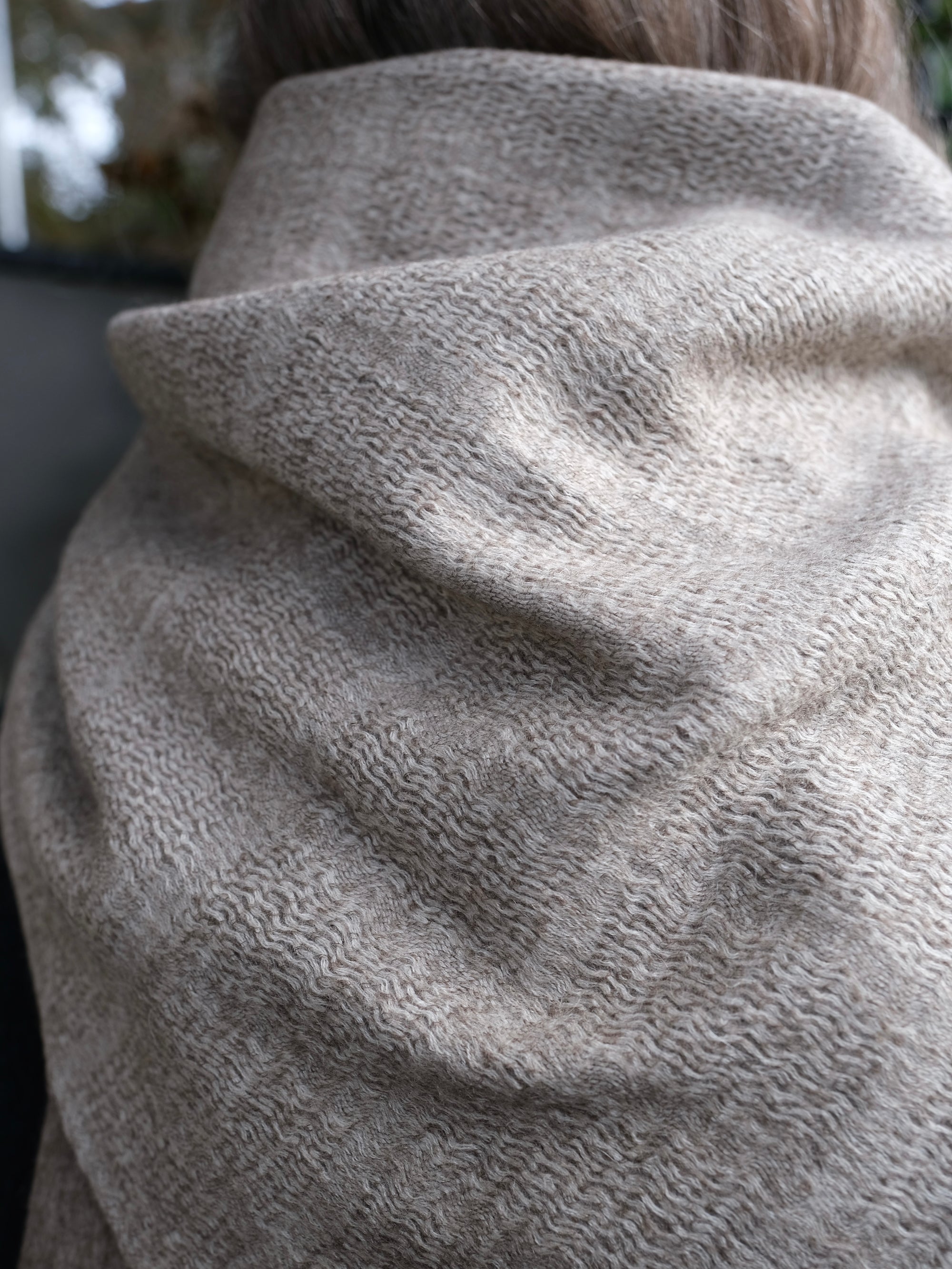 Overfelt Prince Basket Scarf in Natural Yak Grey and White